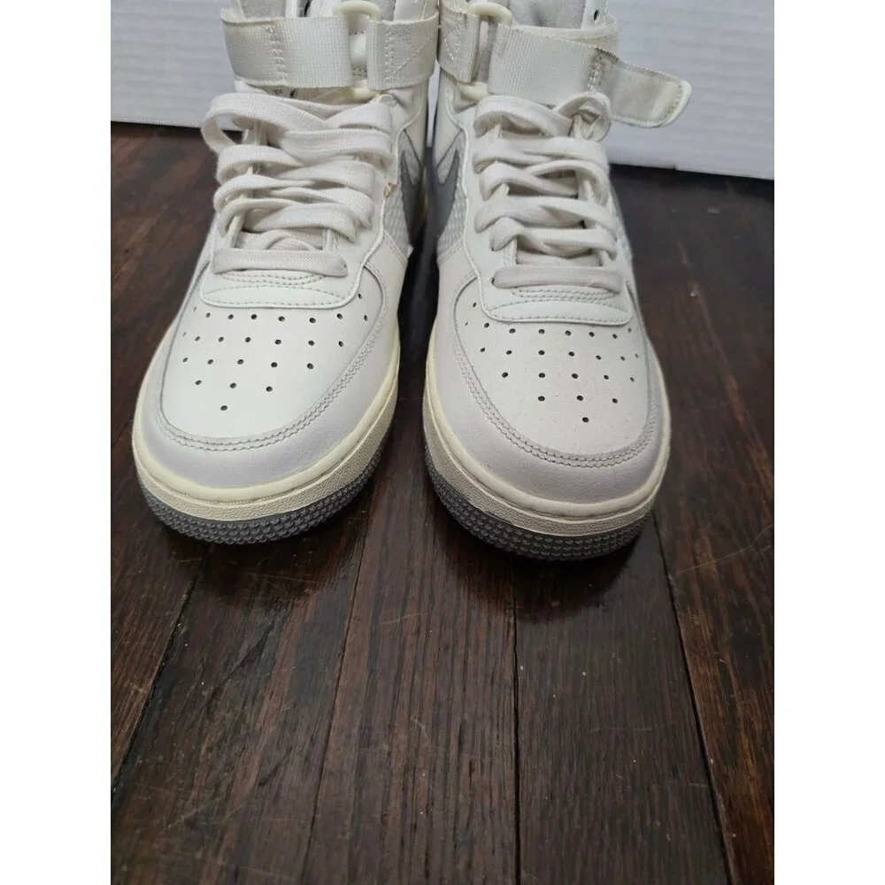 Nike Air Force 1 High Leather GS Sail Medium Gray 5.5 Y NWOT